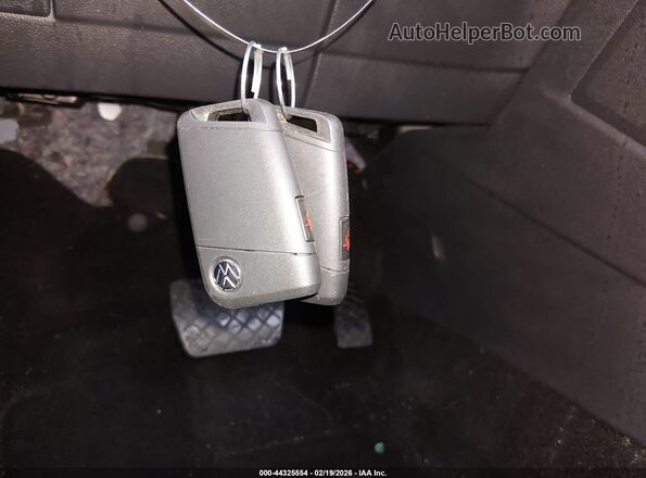3VVEX7B23PM339790 2023 VOLKSWAGEN TAOS Blue Widok deski rozdzielczej