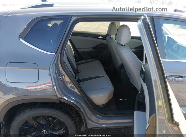 3VVEX7B28PM307479 2023 VOLKSWAGEN TAOS Gray Vista de la etiqueta del VIN