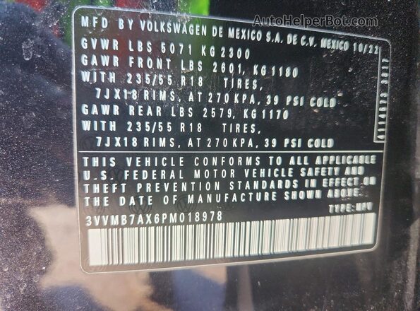 3VVMB7AX6PM018978 2023 VOLKSWAGEN TIGUAN Черный Вид наклейки с VIN-кодом