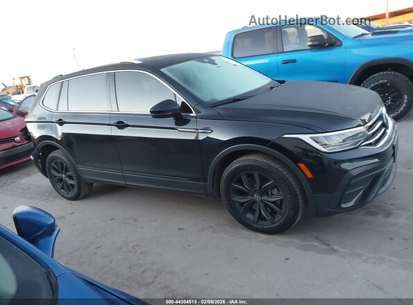 3VVNB7AX9RM138796 2024 VOLKSWAGEN TIGUAN Black Սալոնի հետևի տեսք