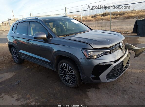 3VVSC7B2XSM017252 2025 VOLKSWAGEN TAOS Серый Передняя правая четверть