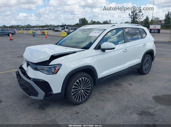 3VVSC7B2XTM013073 2026 VOLKSWAGEN TAOS Белый Передняя левая четверть