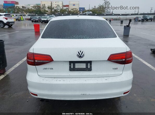 3VW2B7AJ4HM322519 2017 VOLKSWAGEN JETTA Белый 