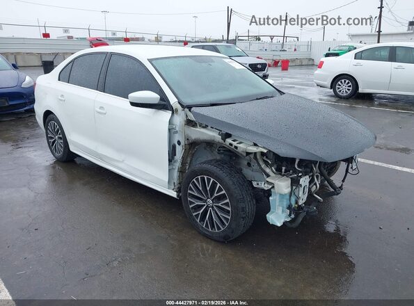 3VW2B7AJ4HM322519 2017 VOLKSWAGEN JETTA Белый Передняя правая четверть