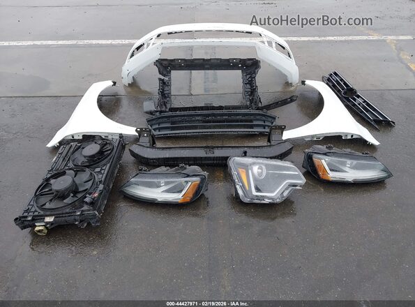 3VW2B7AJ4HM322519 2017 VOLKSWAGEN JETTA Белый Вид щитка приборов