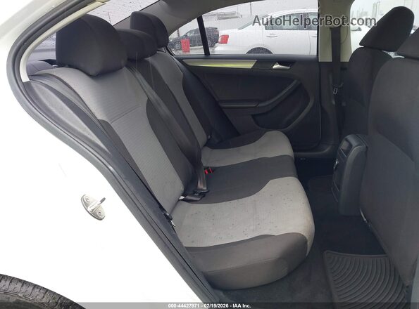 3VW2B7AJ4HM322519 2017 VOLKSWAGEN JETTA Белый Вид наклейки с VIN-кодом