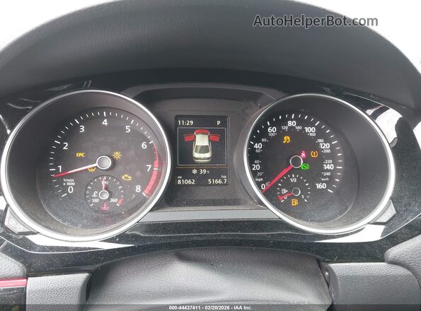 3VW4T7AJ3JM210029 2018 VOLKSWAGEN JETTA Серый Вид задних сидений