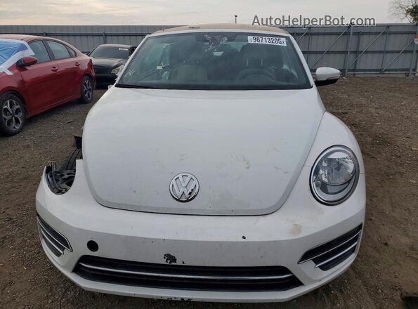 3VW5DAAT0JM504472 2018 VOLKSWAGEN BEETLE Белый Вид спереди