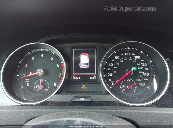 3VW6T7AU2MM001372 2021 VOLKSWAGEN GOLF Red Вид задніх сидінь