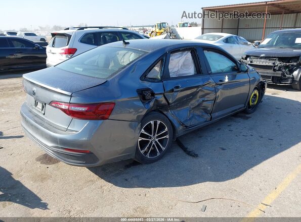 3VWBM7BU2RM054140 2024 VOLKSWAGEN JETTA Серый Задняя правая четверть