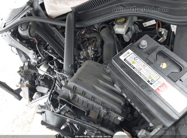 3VWCB7BU2KM205090 2019 VOLKSWAGEN JETTA White Widok z tyłu