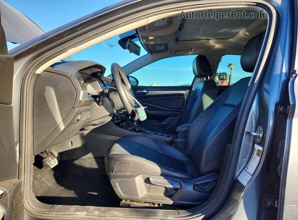 3VWCB7BU5KM158136 2019 VOLKSWAGEN JETTA Gray Вид салону спереду