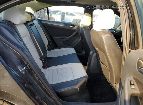 3VWD17AJXGM294641 2016 VOLKSWAGEN JETTA Черный Вид задних сидений