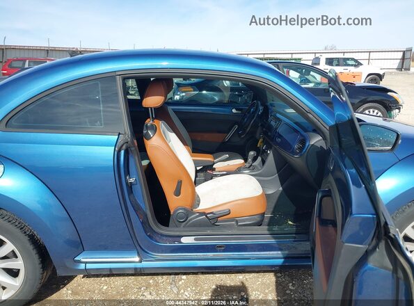 3VWF17AT5HM620616 2017 VOLKSWAGEN BEETLE Blue Вид салону спереду