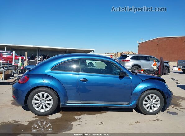 3VWFD7AT4JM709722 2018 VOLKSWAGEN BEETLE Blue Вид задньої частини салону