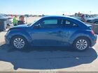 2018 Volkswagen Beetle 2.0t Coast/2.0t S Blue vin: 3VWFD7AT4JM709722