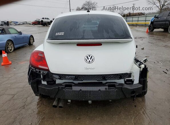 3VWFD7AT8JM708931 2018 VOLKSWAGEN BEETLE White Vista trasera