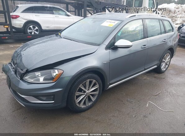 3VWH17AU0HM520750 2017 VOLKSWAGEN GOLF Серый Передняя левая четверть