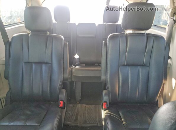 2C4RC1BG3GR290264 2016 CHRYSLER OTHER Белый Вид задней части салона