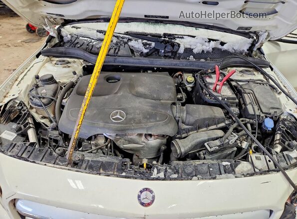 WDCTG4GB5HJ287794 2017 MERCEDES-BENZ GLA Белый Вид подкапотного пространства