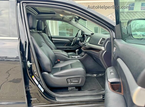 5TDJZRFH8KS950263 2019 TOYOTA HIGHLANDER Черный Вид сзади