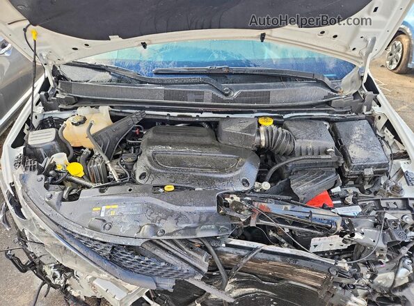 2C4RC1CG2NR208696 2022 CHRYSLER OTHER White Vista de la etiqueta del VIN