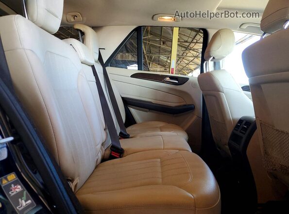 4JGDA5JB2GA699742 2016 MERCEDES-BENZ GLE Blue Widok wnętrza z tyłu