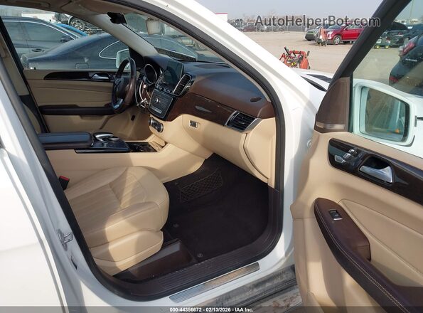 4JGDA5HB2HA943364 2017 MERCEDES-BENZ GLE 350 Белый Вид салона спереди