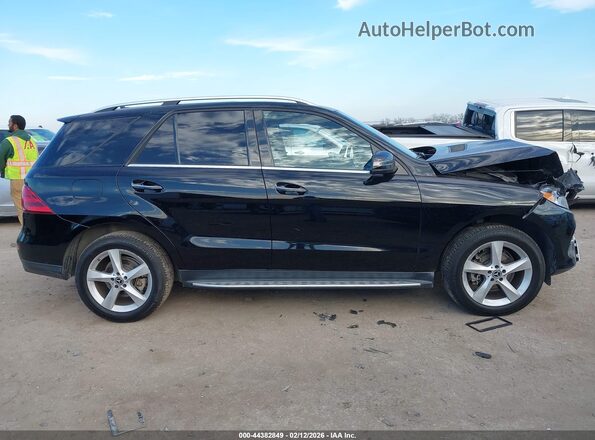 4JGDA5HB4HA965415 2017 MERCEDES-BENZ GLE 350 Black Widok wnętrza z tyłu