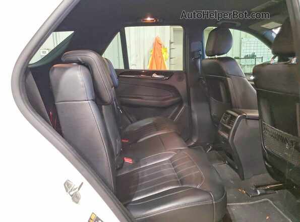 4JGDA5HB6GA714376 2016 MERCEDES-BENZ GLE Белый Вид задней части салона