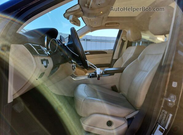 4JGDA5HB9JB156153 2018 MERCEDES-BENZ GLE Синий Вид салона спереди