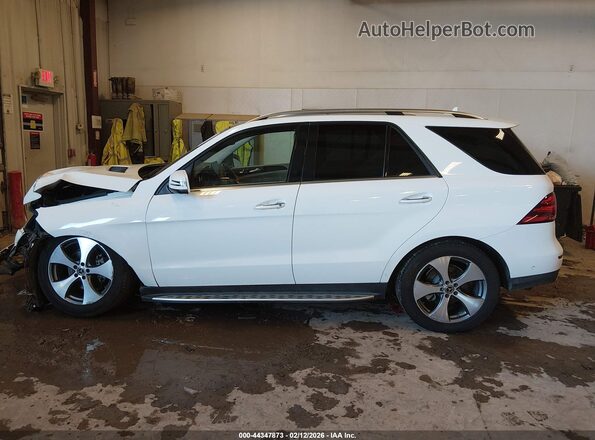 4JGDA5HBXHA994336 2017 MERCEDES-BENZ GLE 350 White Widok wnętrza 360 stopni