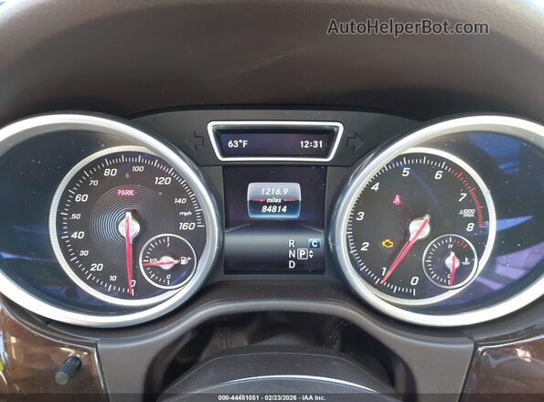 4JGDA5JB5HA814660 2017 MERCEDES-BENZ GLE 350 White Widok tylnych siedzeń