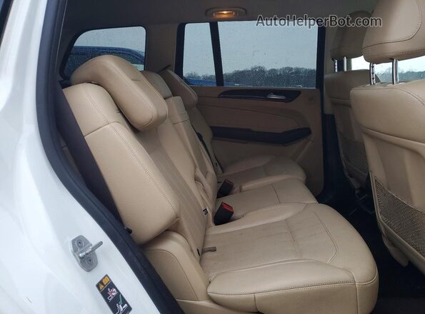 4JGDF6EE6HA945558 2017 MERCEDES-BENZ GLS Белый Вид задней части салона