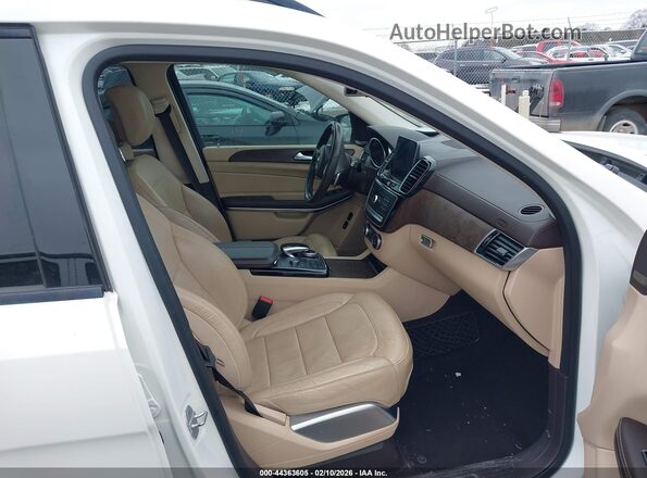 4JGDF7DE6HA833401 2017 MERCEDES-BENZ GLS 550 White Widok wnętrza z przodu
