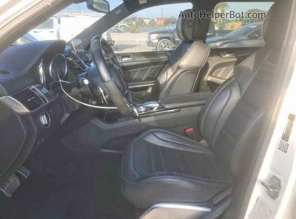 4JGDF7FE3JB107105 2018 MERCEDES-BENZ GLS White Vista interior delantera