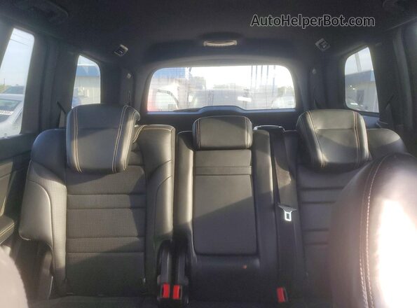 4JGDF7FE3JB107105 2018 MERCEDES-BENZ GLS White Vista de los asientos traseros