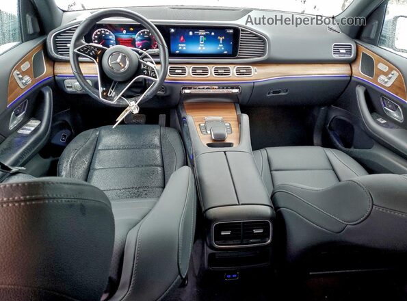 4JGFB4EB1SB329685 2025 MERCEDES-BENZ GLE Silver Widok deski rozdzielczej