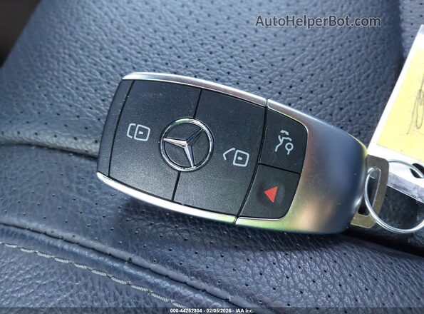 4JGFB4KB8MA417114 2021 MERCEDES-BENZ GLE 350 Silver Widok deski rozdzielczej