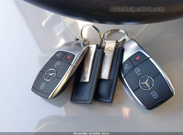 4JGFB5KB1NA660352 2022 MERCEDES-BENZ GLE 450 Белый Вид панели приборов