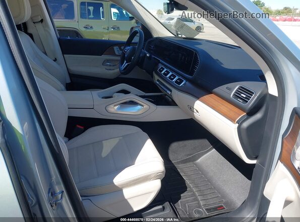 4JGFB5KB8NA708672 2022 MERCEDES-BENZ GLE 450 Серебряный Вид салона спереди