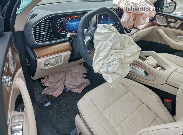 4JGFF5KE6SB346832 2025 MERCEDES-BENZ GLS Черный Вид панели приборов