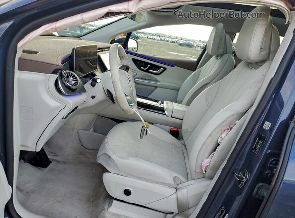 4JGGM1CBXPA004708 2023 MERCEDES-BENZ EQE Blue Widok wnętrza z przodu