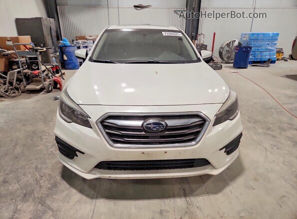 4S3BNAD60J3037516 2018 SUBARU LEGACY White Widok z przodu