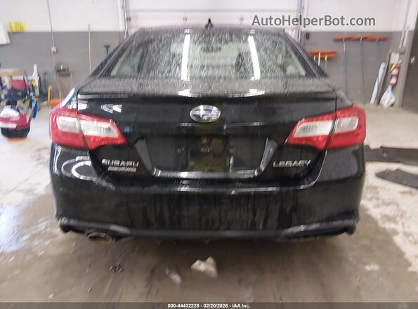 4S3BNAF65J3042448 2018 SUBARU LEGACY Черный 
