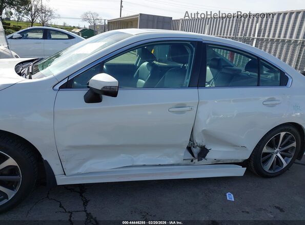 4S3BNBL65G3010795 2016 SUBARU LEGACY White Widok z przodu