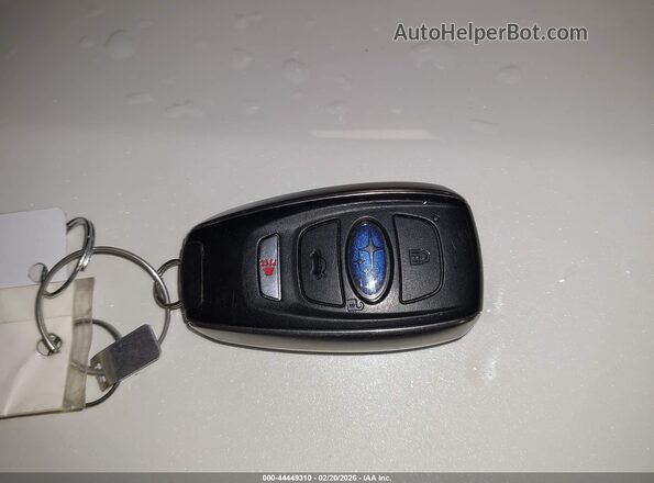 4S3BNBN67G3034299 2016 SUBARU LEGACY Белый Вид панели приборов