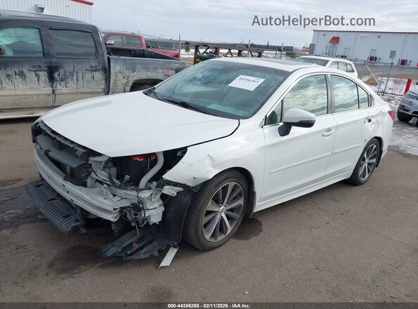 4S3BNEN60J3010354 2018 SUBARU LEGACY Белый Передняя левая четверть