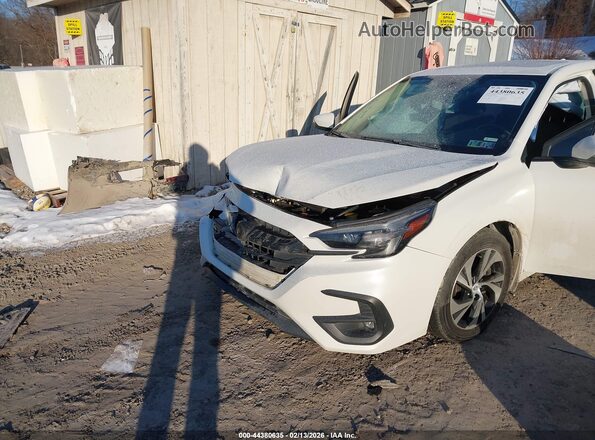 4S3BWAF65P3011352 2023 SUBARU LEGACY Белый Вид спереди