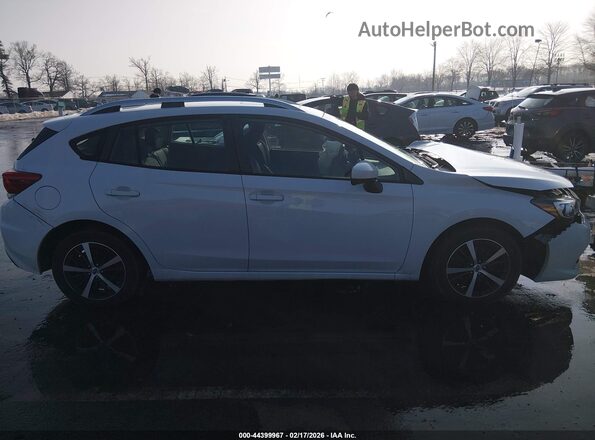 4S3GTAD69P3722425 2023 SUBARU IMPREZA Белый Вид задней части салона